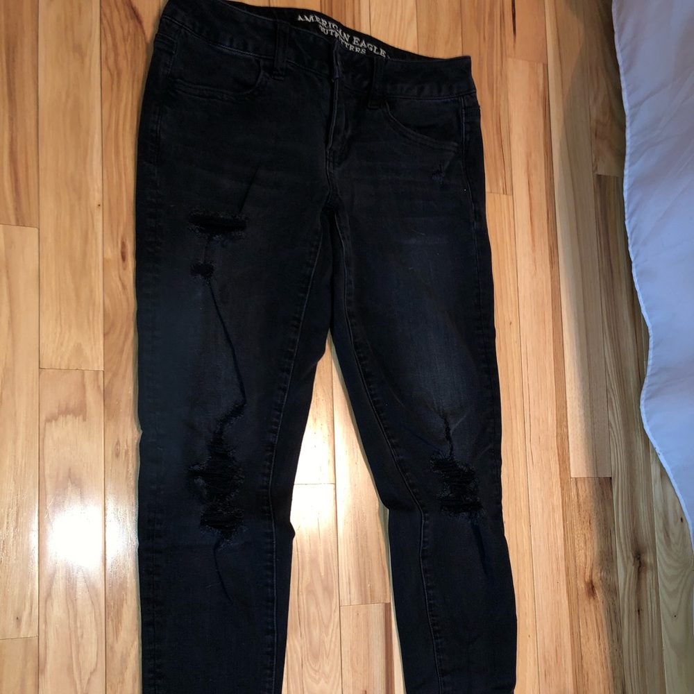 American eagle ripped jeans (black)